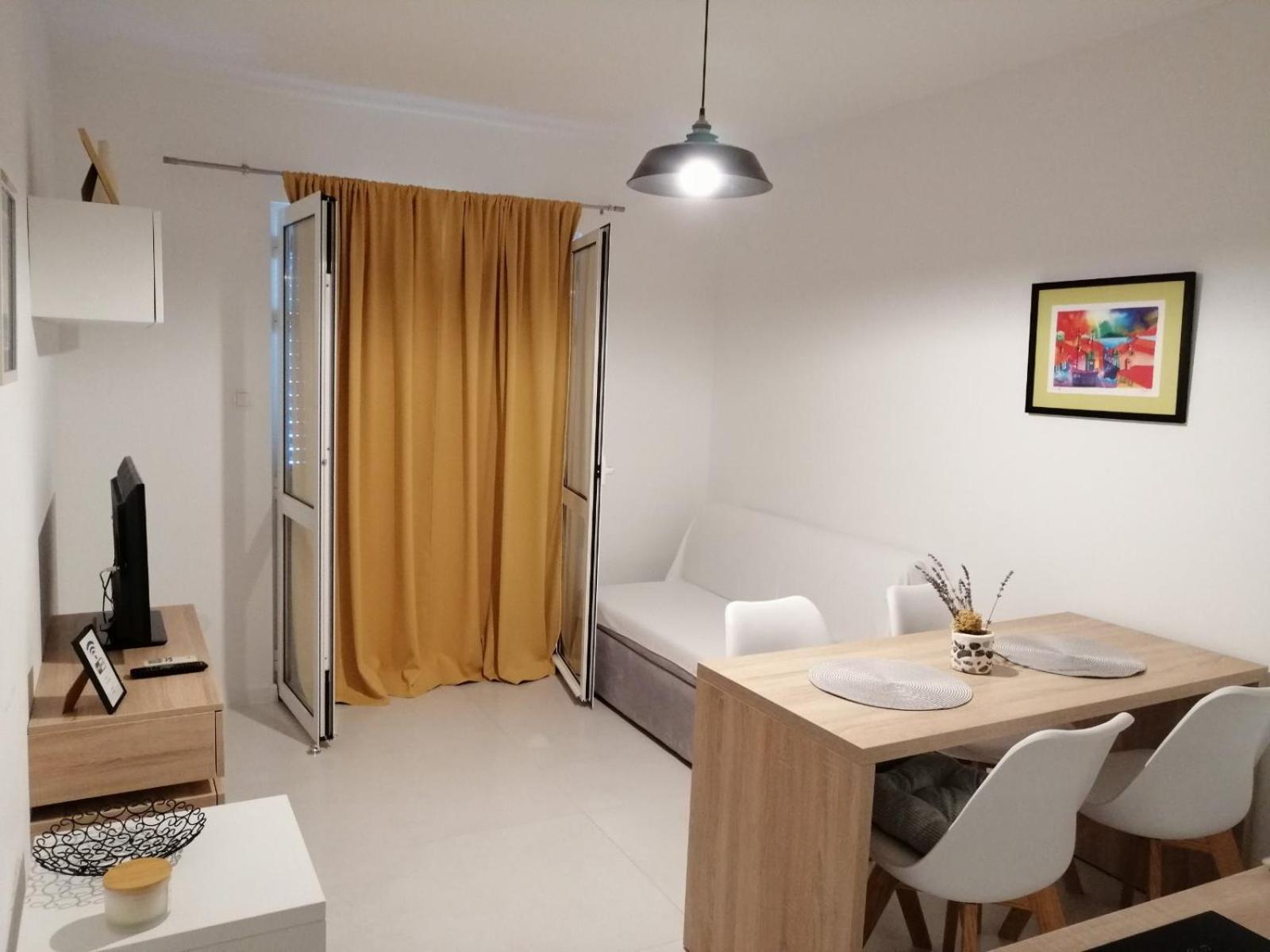 Ceratonia Apartments Loviste Ruang foto